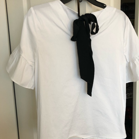 New Halogen White Top w Black Bow Size M - Picture 2 of 4